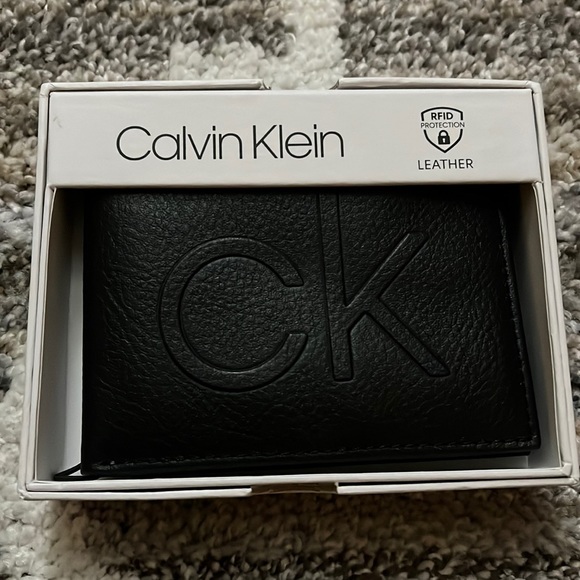 Calvin Klein Bags Calvin Klein Wallet Poshmark